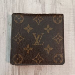 Authentic LOUIS VUITTON Porte Billets Cartes Credit Monnet Monogram wallet